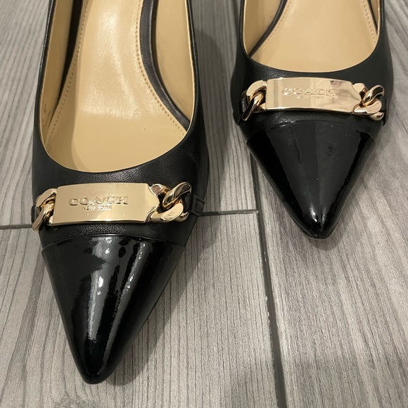 Coach Pointed Toe Kitten Heel pumps - Picture 2 of 7